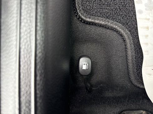 Used 2023 Kia Seltos SX w/ SX Sunroof Package image 22