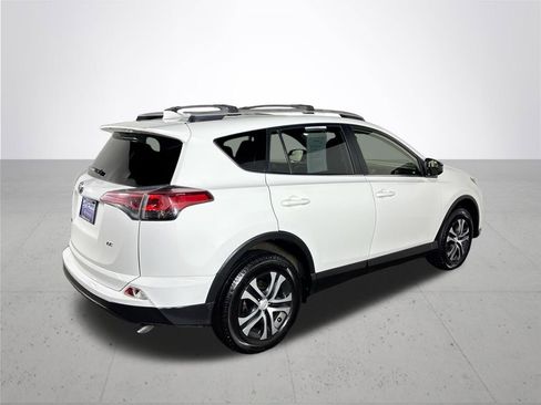 Used 2017 Toyota RAV4 LE image 6