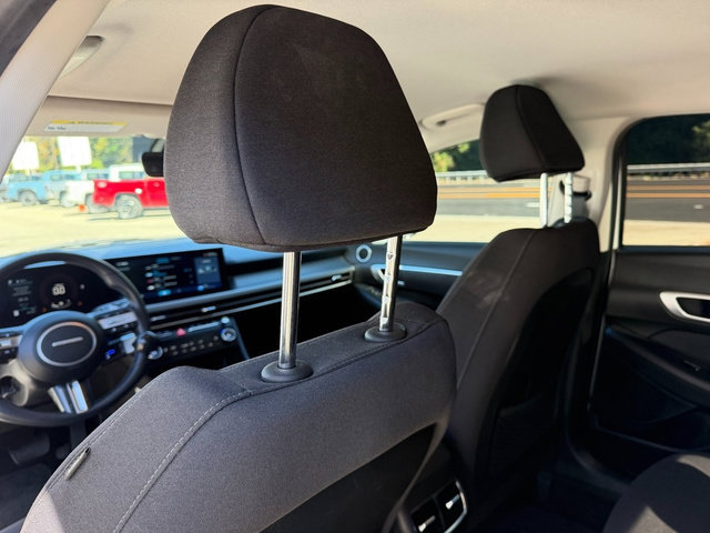 Used 2025 Hyundai Sonata SEL FWD image 16
