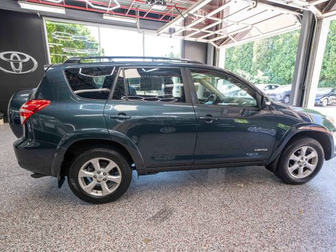 Used 2011 Toyota RAV4 Limited w/ Limited Extra Value Pkg FWD image 4