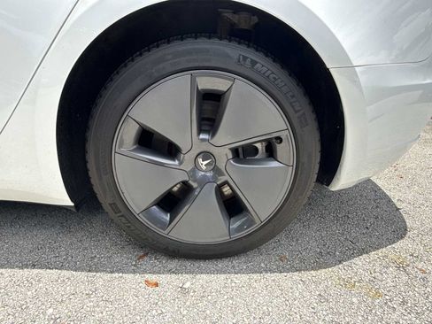 Used 2023 Tesla Model 3 Standard Range RWD image 10