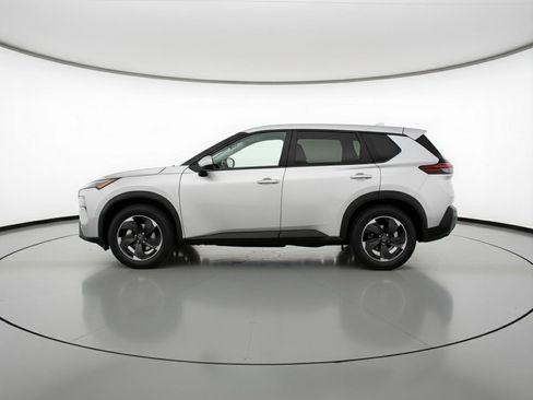 Used 2025 Nissan Rogue SV image 5