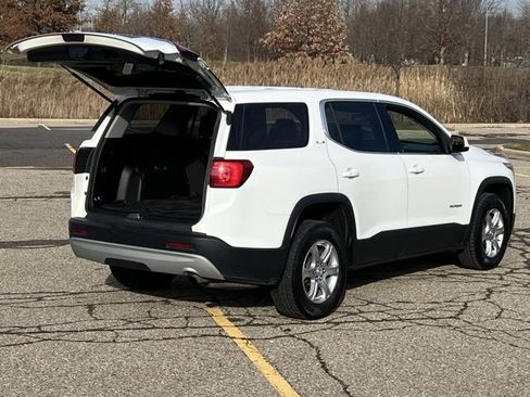 Used 2019 GMC Acadia SLE image 13