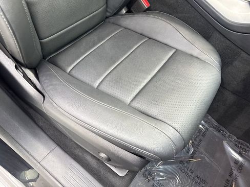 Used 2025 Mercedes-Benz GLS 450 4MATIC image 49