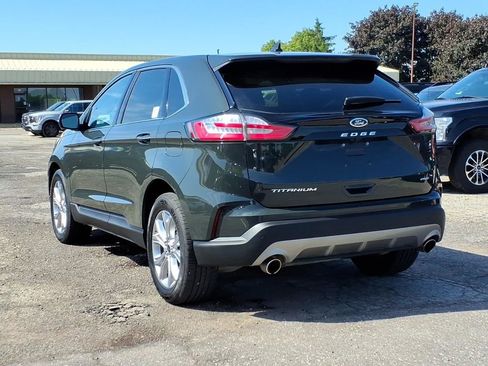 Used 2024 Ford Edge Titanium AWD/4WD image 3