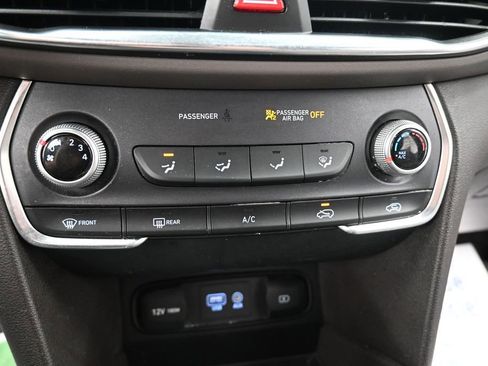 Used 2020 Hyundai Santa Fe SE FWD image 38