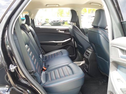 Used 2022 Ford Edge SEL w/ Sport Appearance Package AWD/4WD image 31
