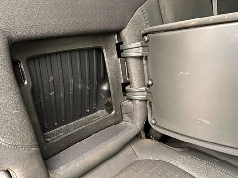 Used 2022 Chevrolet Silverado 1500 LT Trail Boss image 40