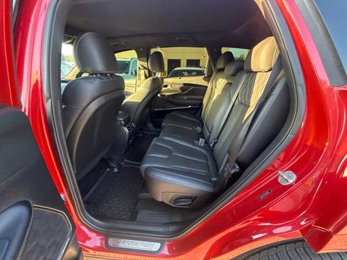 Used 2022 Hyundai Santa Fe Calligraphy FWD image 5