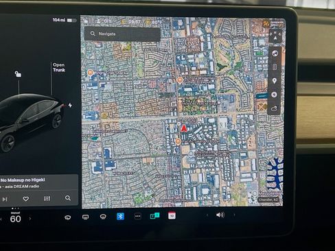 Used 2021 Tesla Model 3 Standard Range Plus RWD image 9