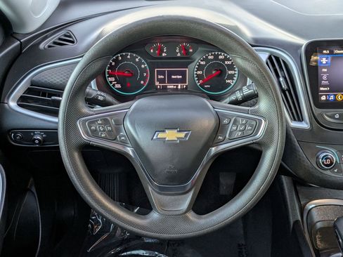 Used 2023 Chevrolet Malibu LT image 13