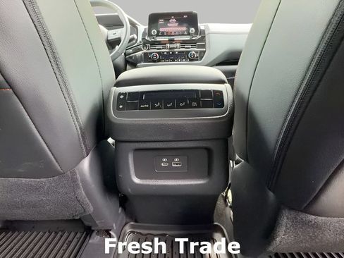 Used 2025 Nissan Pathfinder Rock Creek AWD/4WD image 10