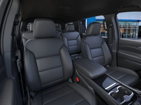 New 2026 Chevrolet Traverse LT w/ Driver Confidence Package image 16