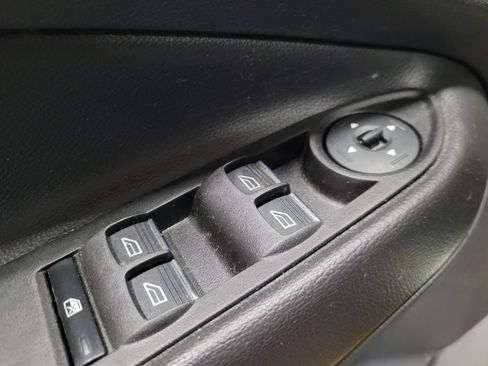 Used 2017 Ford Escape SE w/ Equipment Group 201A AWD/4WD image 27