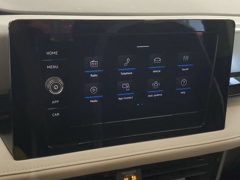 Used 2025 Volkswagen Taos S FWD image 18