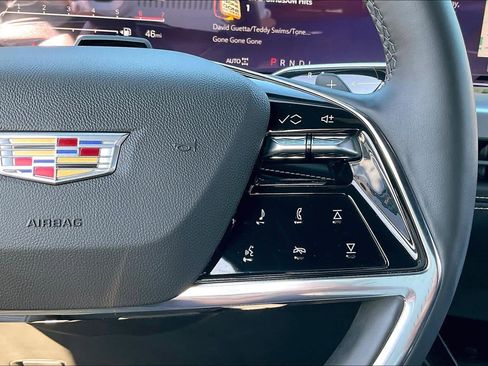 Used 2025 Cadillac Escalade Sport w/ Touring Package image 21