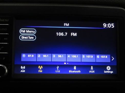 Used 2019 Nissan NV 2500 SV image 25