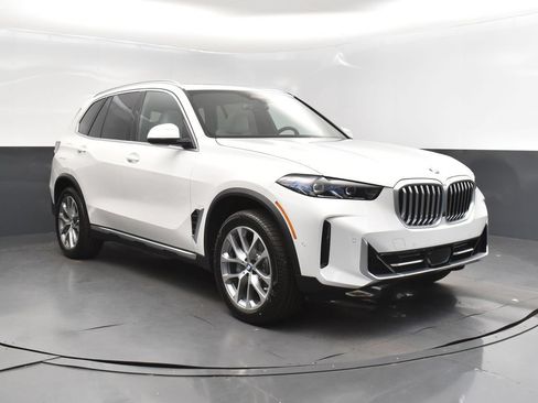 Used 2026 BMW X5 sDrive40i w/ Parking Assistance Package RWD image 1