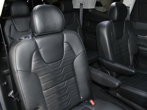 Used 2022 Kia Telluride SX w/ SX Prestige Package image 18