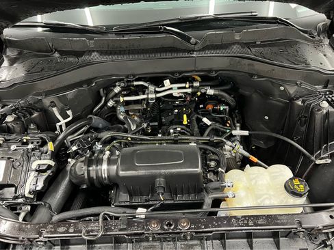 Used 2023 Ford Explorer XLT w/ Equipment Group 202A image 16