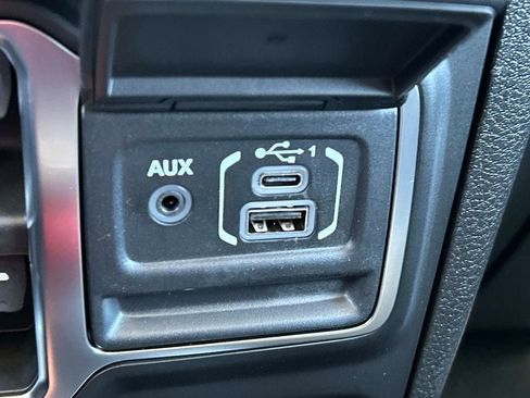 New 2026 Jeep Gladiator Sport AWD/4WD image 10