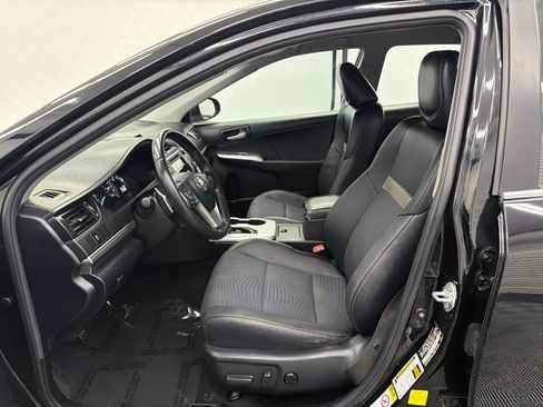Used 2012 Toyota Camry SE FWD image 8