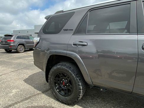 Used 2016 Toyota 4Runner TRD Pro AWD/4WD image 14