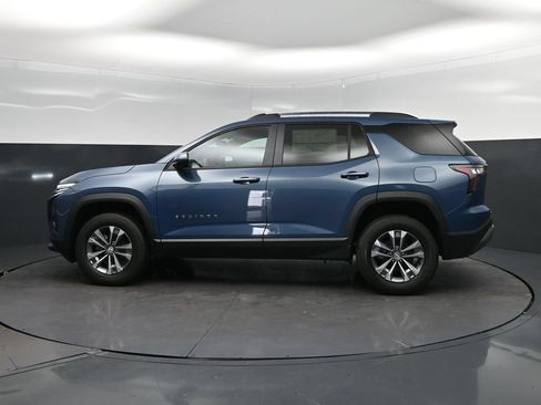 New 2026 Chevrolet Equinox LT w/ Safety and Technology Package FWD image 4