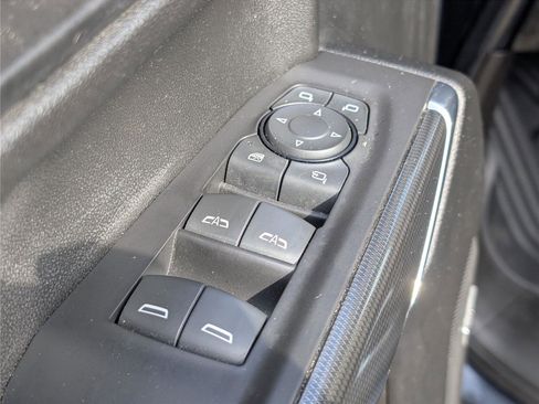 Used 2021 GMC Sierra 1500 AT4 w/ AT4 Value Package image 17