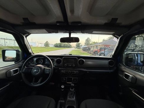 Used 2020 Jeep Wrangler Unlimited Sport AWD/4WD image 17