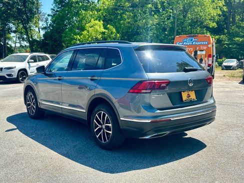 Used 2021 Volkswagen Tiguan SE FWD image 5