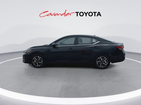 Used 2025 Nissan Sentra SV FWD image 5