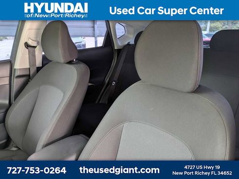 Used 2024 Hyundai Kona SE FWD image 7