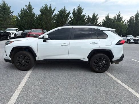 Certified 2024 Toyota RAV4 SE w/ Convenience Package AWD/4WD image 5