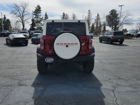 New 2026 Ford Bronco Outer Banks w/ Sasquatch Package image 12