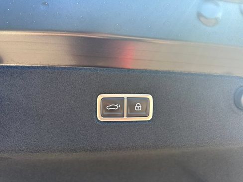 Used 2024 Hyundai Ioniq 6 SE RWD image 8