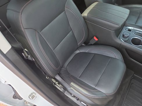 Used 2020 Chevrolet Traverse RS w/ LPO, Floor Liner Package image 16