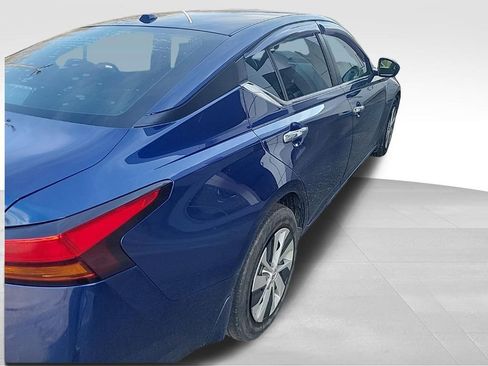 Used 2020 Nissan Altima 2.5 S image 3