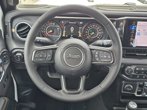 New 2026 Jeep Gladiator Sport AWD/4WD image 7