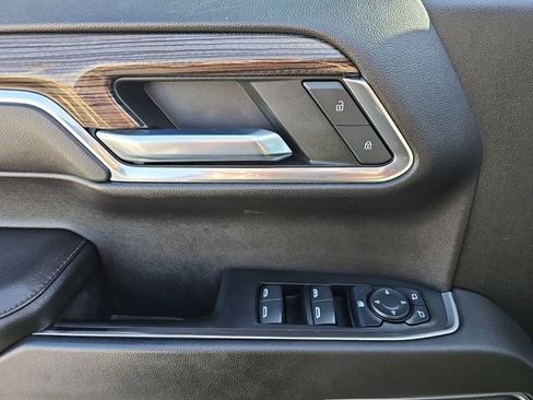 Used 2022 Chevrolet Silverado 1500 RST w/ Convenience Package II AWD/4WD image 22