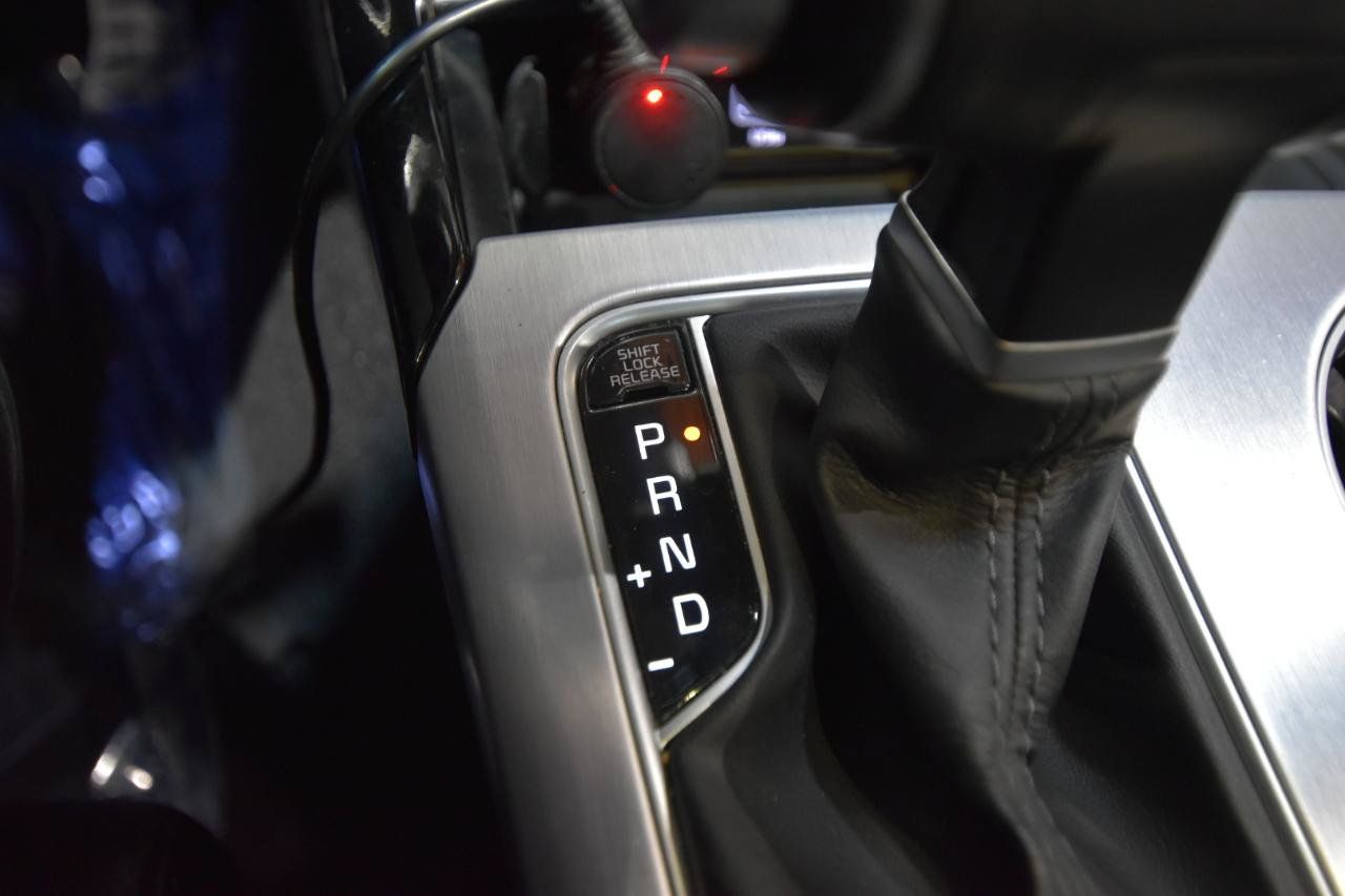 Used 2022 Kia Stinger GT1 AWD/4WD image 27