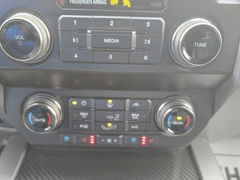 Used 2020 Ford F150 Raptor w/ Equipment Group 802A Luxury image 33