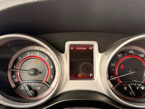 Used 2011 Dodge Journey Mainstreet w/ Popular Equipment Group AWD/4WD image 22