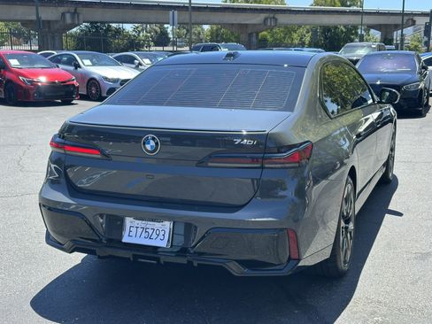 Used 2023 BMW 740i w/ Parking Assistance Package RWD image 8
