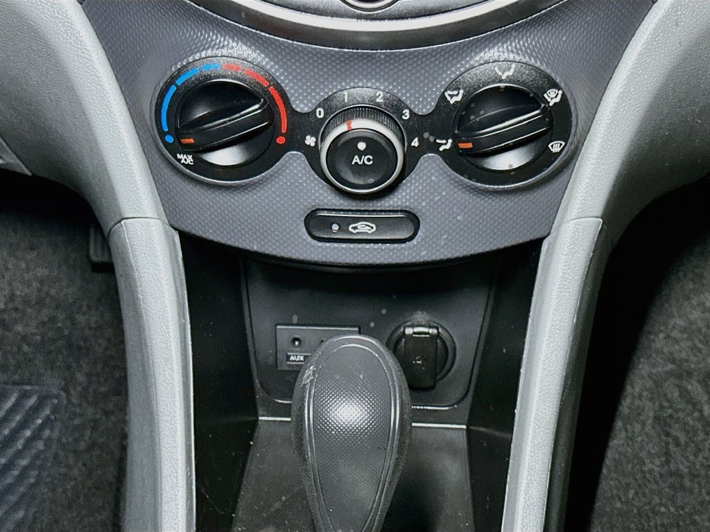 Used 2017 Hyundai Accent SE FWD image 13