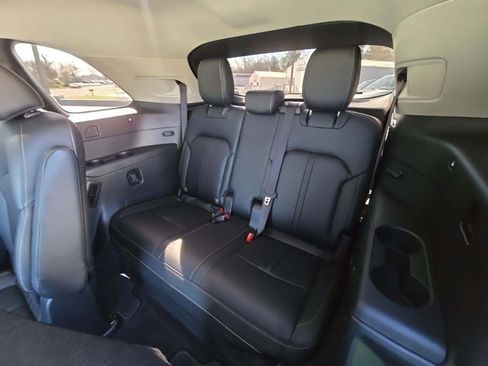 Used 2024 MAZDA CX-90 Plug-In Hybrid w/ Premium Pkg image 9