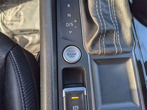 Certified 2023 Volkswagen Atlas Cross Sport SE image 27