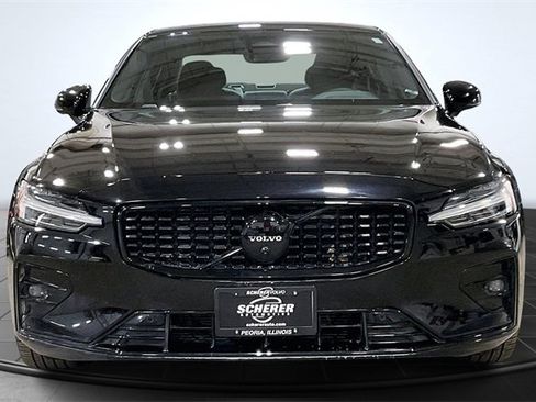 Certified 2023 Volvo S60 B5 Plus w/ Climate Package image 4