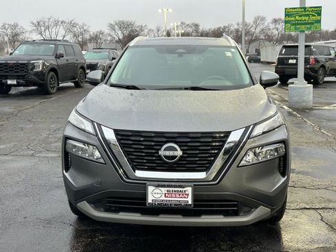 Certified 2022 Nissan Rogue SV w/ SV Premium Package image 3