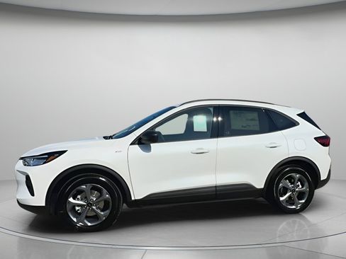 New 2026 Ford Escape ST-Line w/ Tech Pack #1 FWD image 16